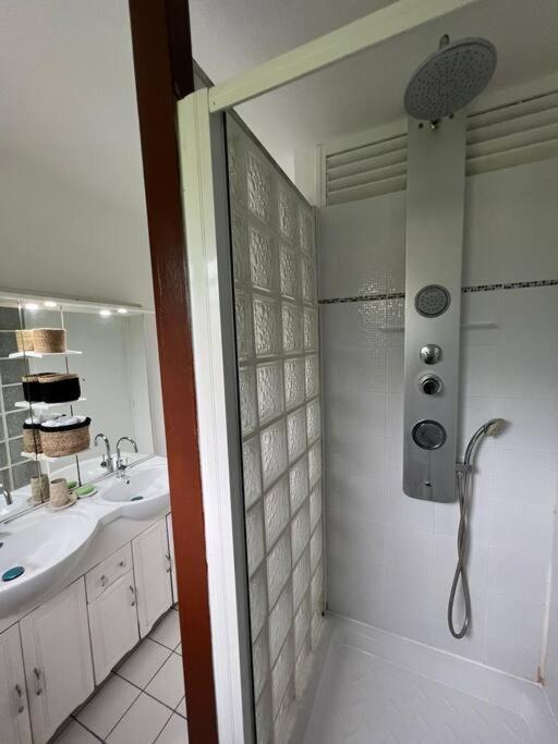 Appartement F4 Petit Bourg Dış mekan fotoğraf
